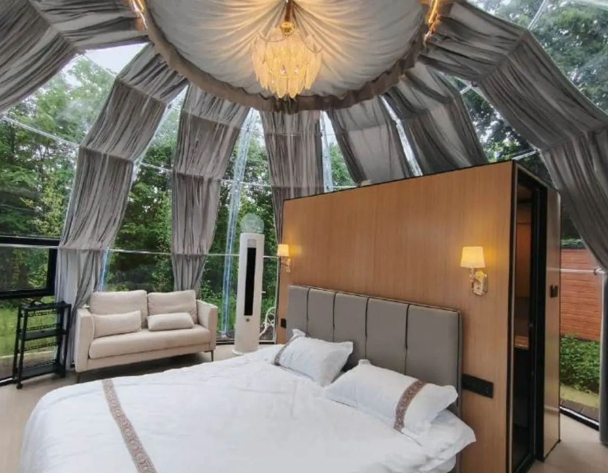 C1 dome house interior