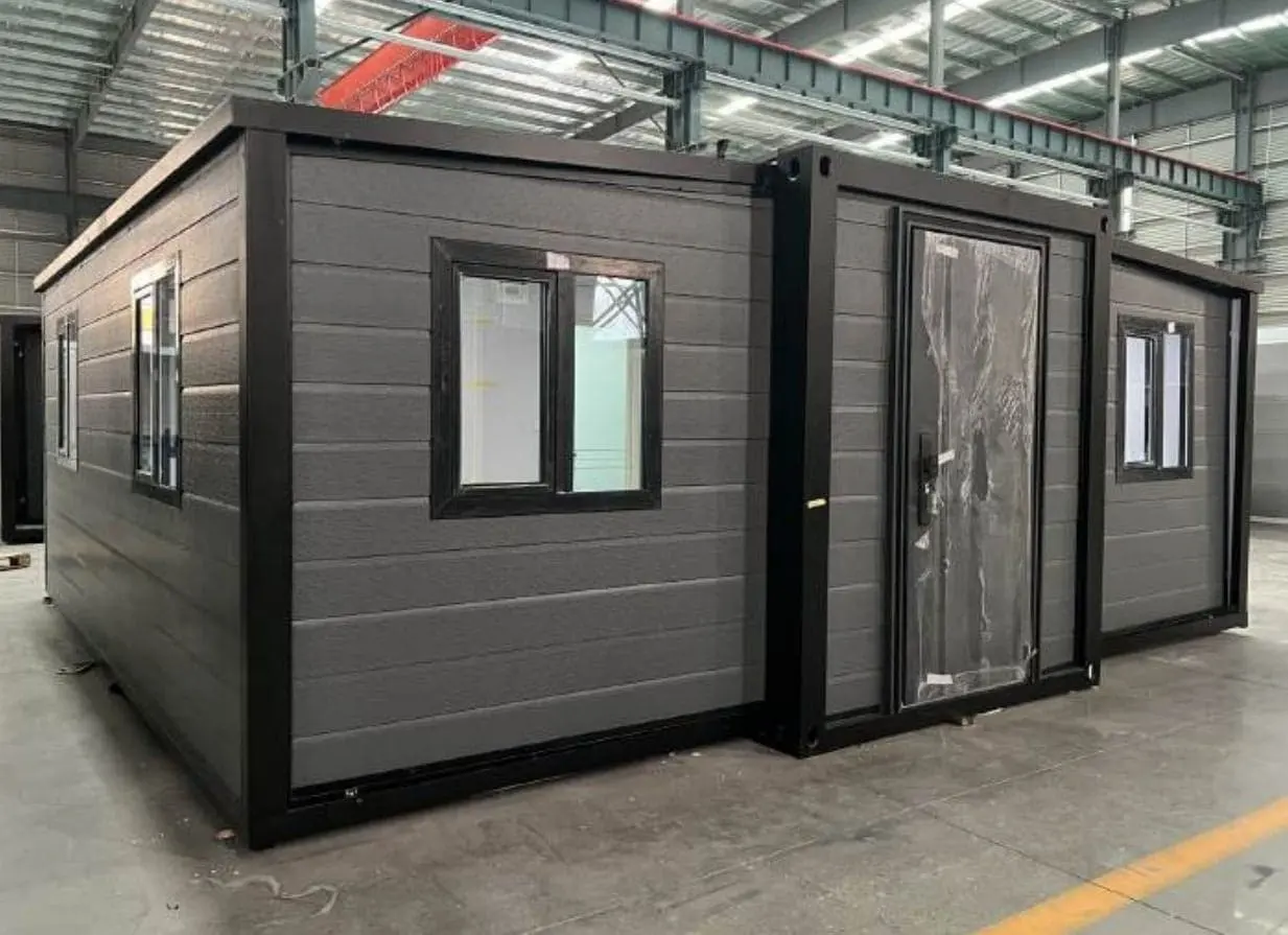 F20 expandable house with 2.8m ceiling exterior
