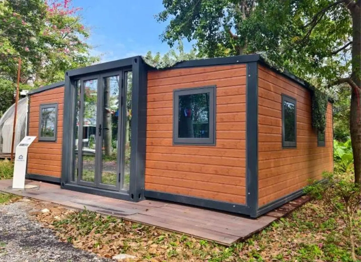 F20 Pro expandable house exterior