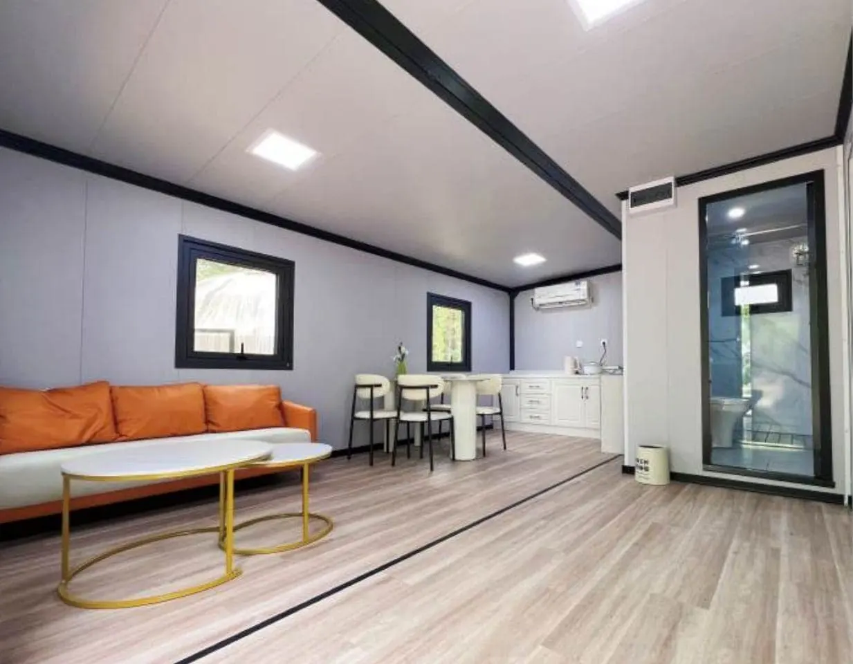 F20 Pro expandable house interior